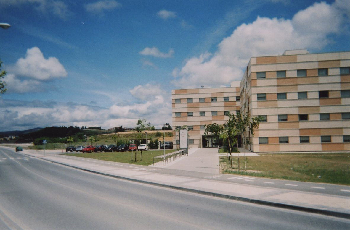 university of navarra pamplona address